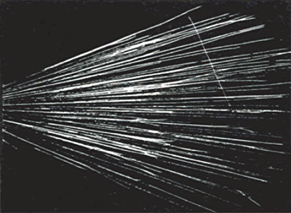 Collisions d'alphas sur l'azote et émission de protons